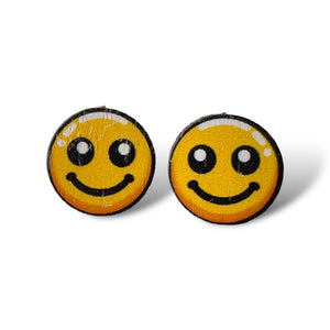 
                  
                    Load image into Gallery viewer, Smiley Face Stud Earrings #3128
                  
                