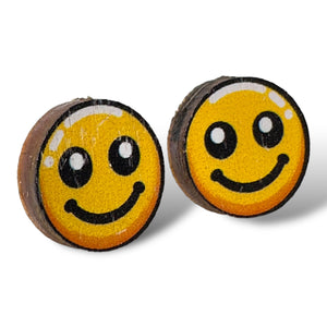 
                  
                    Load image into Gallery viewer, Smiley Face Stud Earrings #3128
                  
                