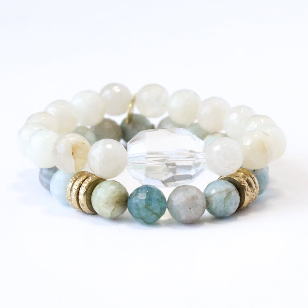 
                  
                    Load image into Gallery viewer, Moonstone Bead Bracelet | Cream Faceted + Clear Quartz Center Stone
                  
                