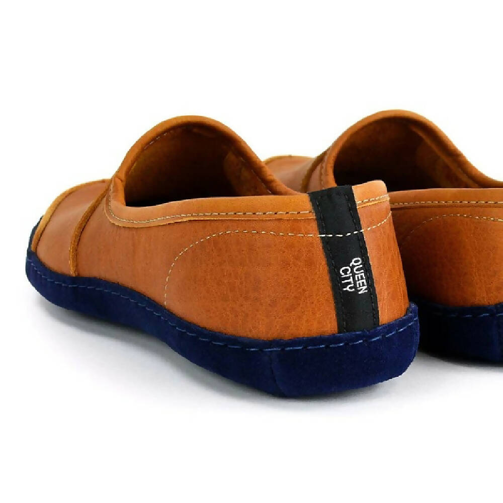 
                  
                    Load image into Gallery viewer, Vermont House Shoes: Loafer - Tan
                  
                