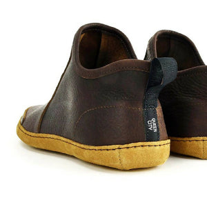 
                  
                    Load image into Gallery viewer, Vermont House Shoes: Hi-Top - Chocolate
                  
                