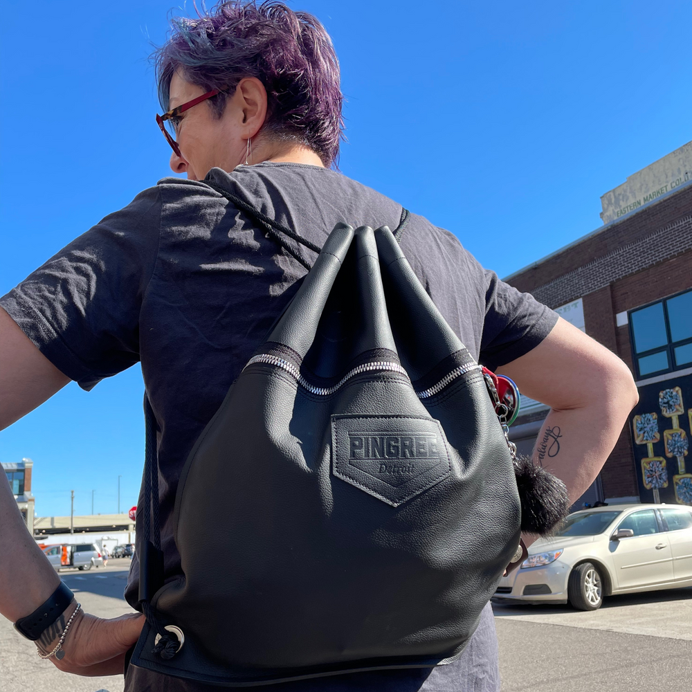 
                  
                    Load image into Gallery viewer, Detroit Drawstring Backpack in Leather
                  
                