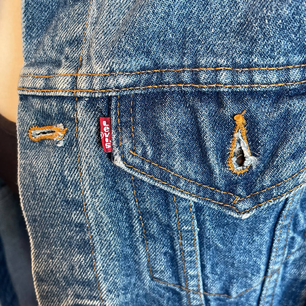 
                  
                    Load image into Gallery viewer, Levi&amp;#39;s Denim Jacket
                  
                