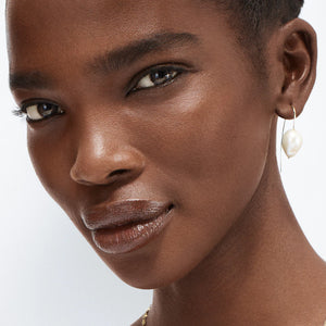 
                  
                    Load image into Gallery viewer, VITAMIN ENRICHED FACE BASE
                  
                