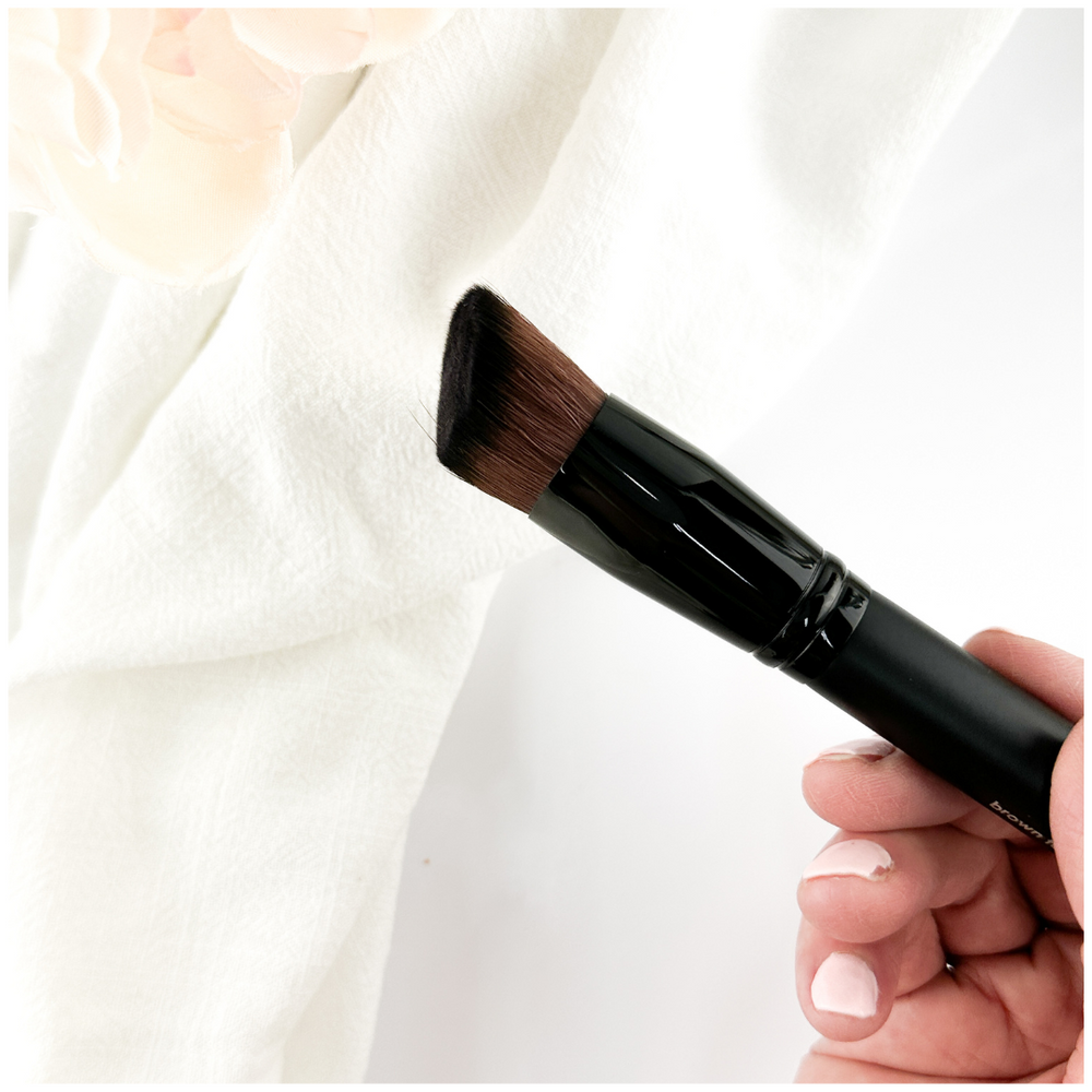 blurring foundation brush | taylor made organics