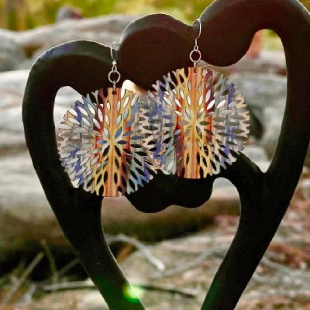 
                  
                    Load image into Gallery viewer, Sunsetting Bloom Earrings
                  
                