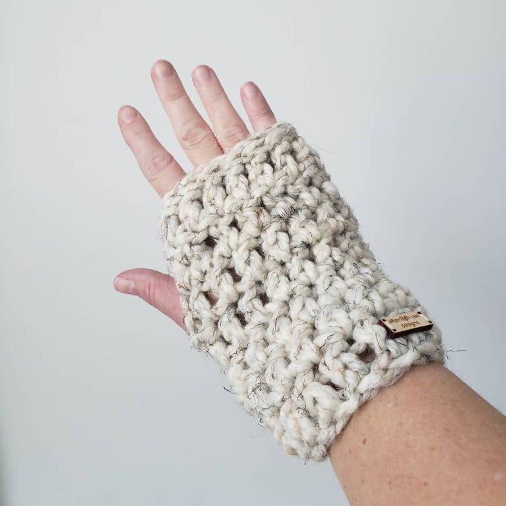 
                  
                    Load image into Gallery viewer, Wrist Warmers in Wheat, Hand Warmers
                  
                
