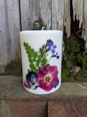 
                  
                    Load image into Gallery viewer, GUINEVERE&amp;#39;S MEDIUM PILLAR FLOWER CANDLE
                  
                